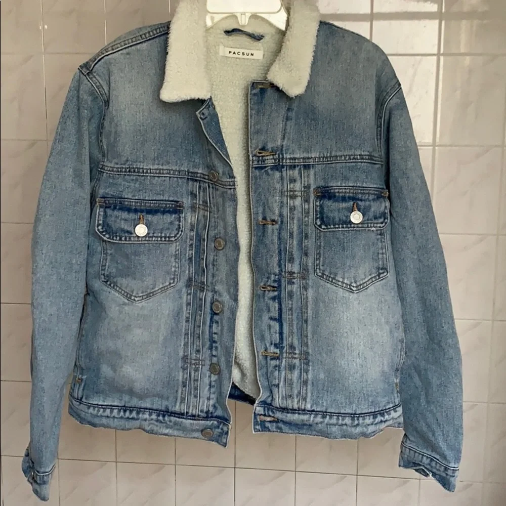 Pacsun Vintage Fit Sherpa Lined Denim Jacket - L